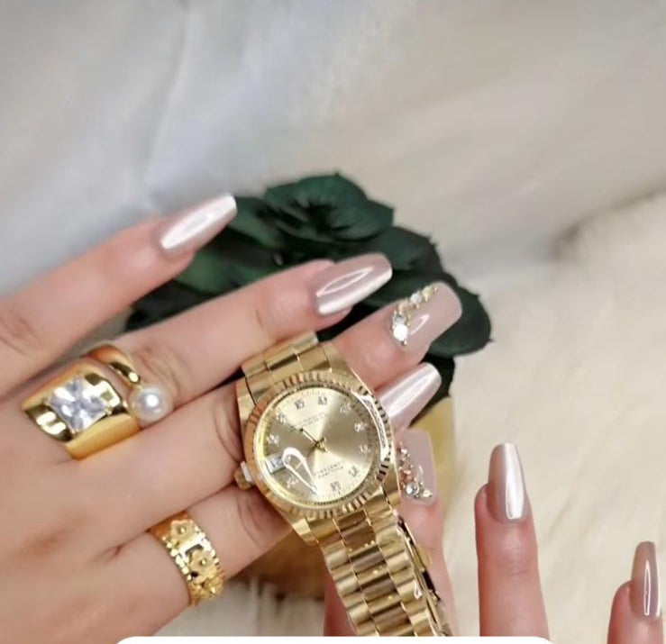 Premium Montre ronde doré fond doré inspi OR